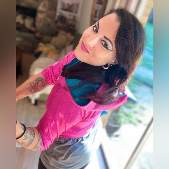 1/3 Coquetry Clothing Cropped Holographic Jackets in Size L/XL Each $85 - Picture 10 of 17